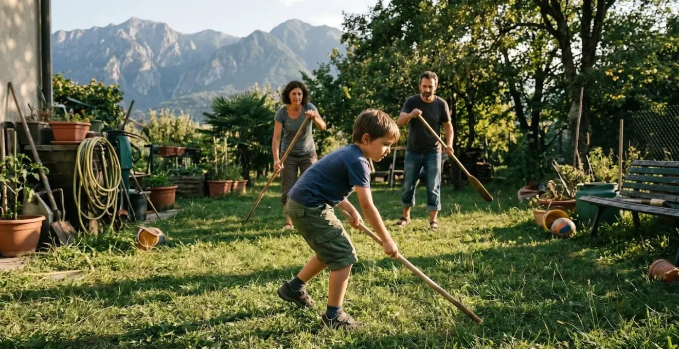Bambino che pratica i comandi del rafting nel giardino di casa con i genitori, simulando la pagaiata con un bastone.